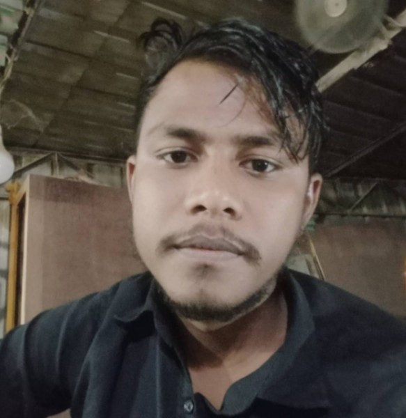 Roton, 26, Tombos