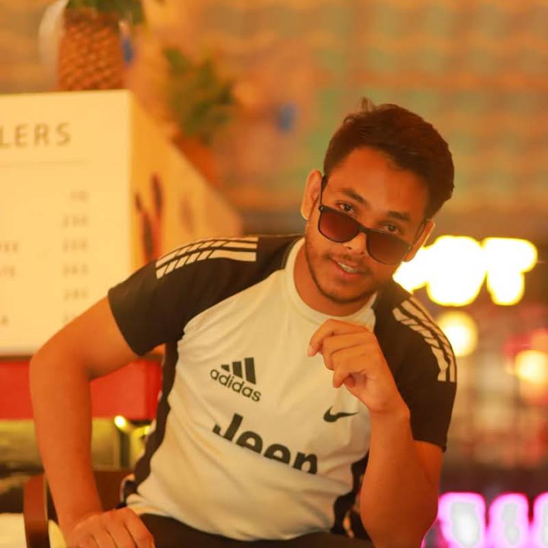 Imran, 32, Carpinteria