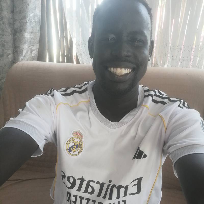 Lal, 31, Demnat