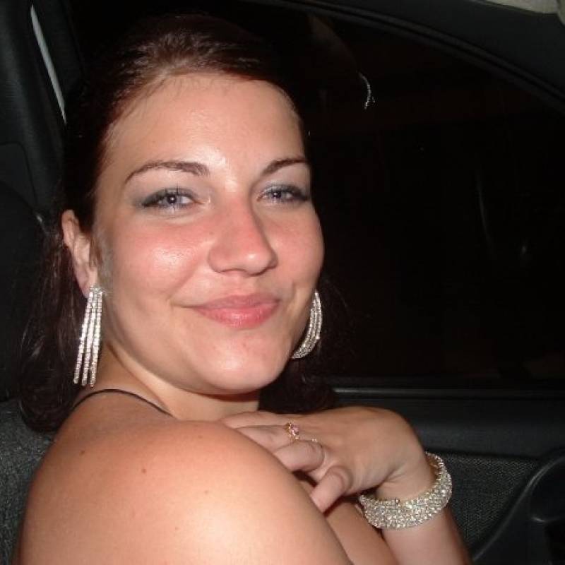 Elizabeth, 37, Blackstone