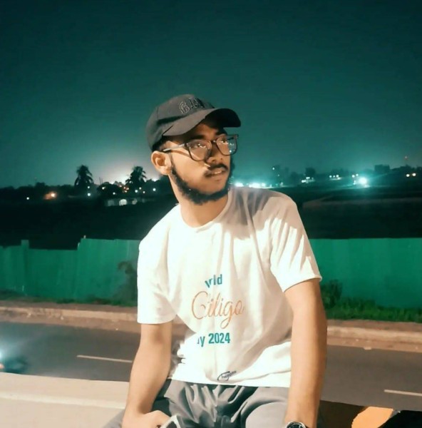 Mahmud, 20, Ribeira Do Pombal
