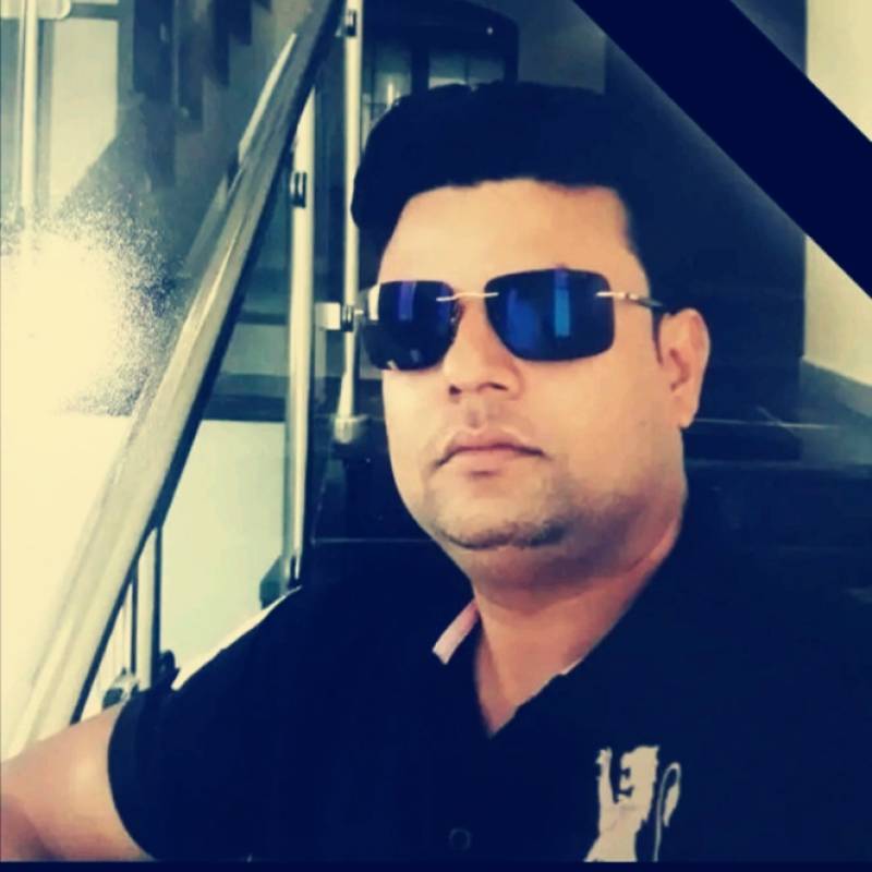 Zia ur, 31, Beccar