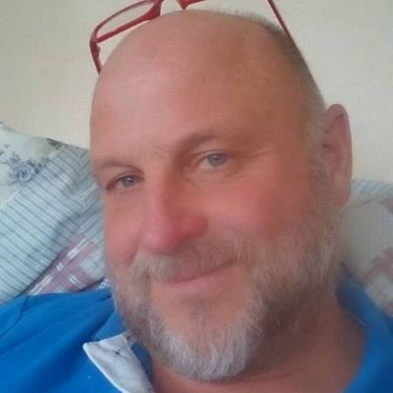 Craig, 62, Los Angeles California