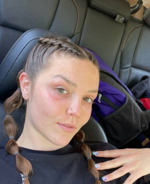 Kelly, 31, Mother Language