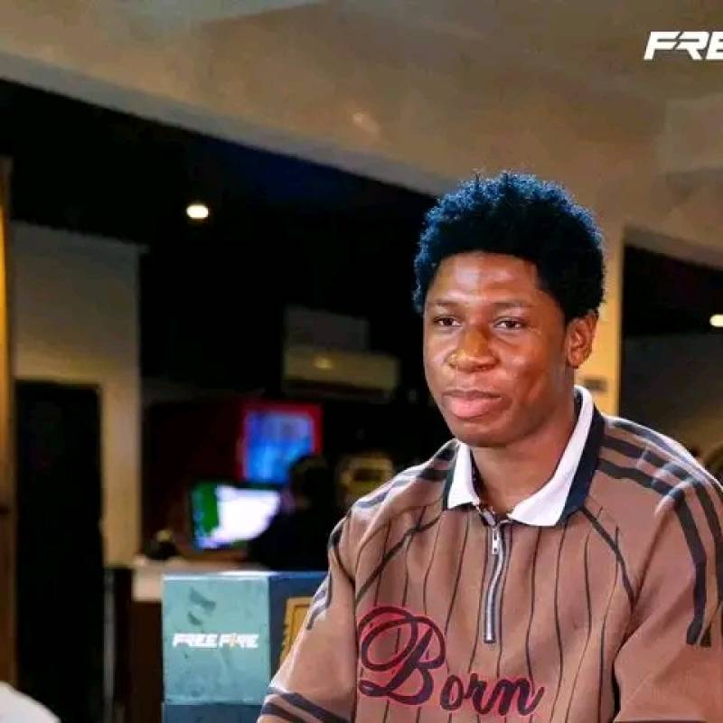 Chimezie Christopher, 18, Rouiba