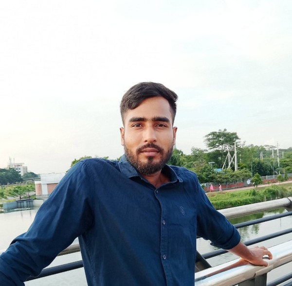 Tanbeer, 28, Bodmin