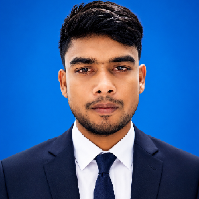 Akash, 29, Kitchener