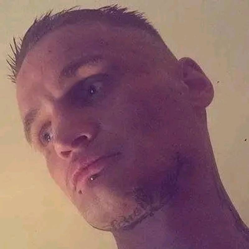 Niko, 45, Sigus
