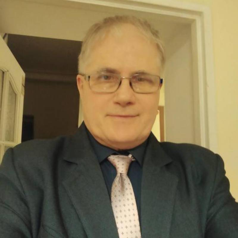 Wang, 50, Broadwater