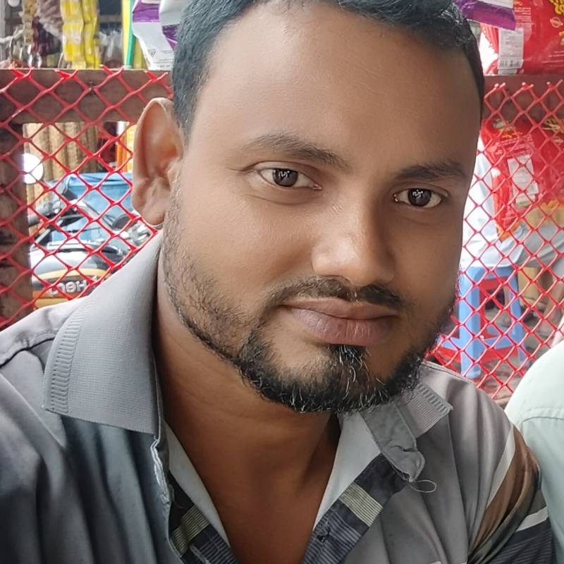 Bahadur, 38, Madinat As Sadat