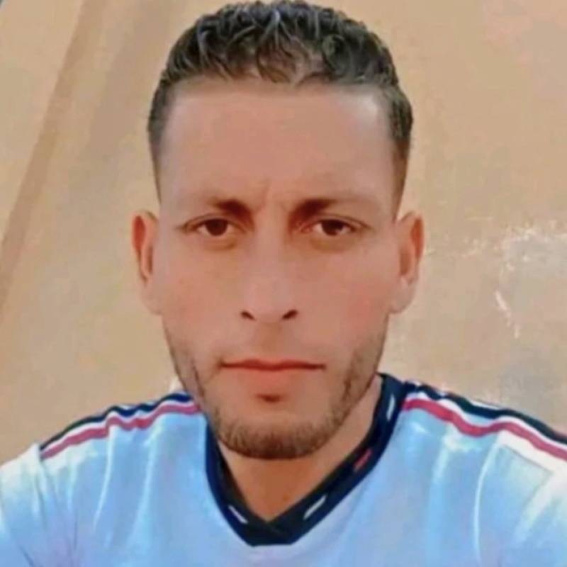 Toufik, 35, Kapakl