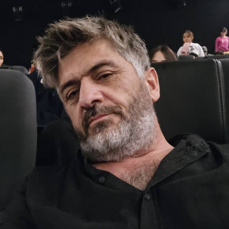 bulent, 48, Lake Elmo