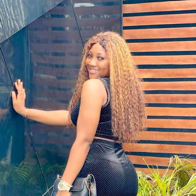 loveone, 28, Frankfort Square