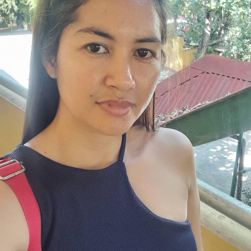 Regina, 40, Capas
