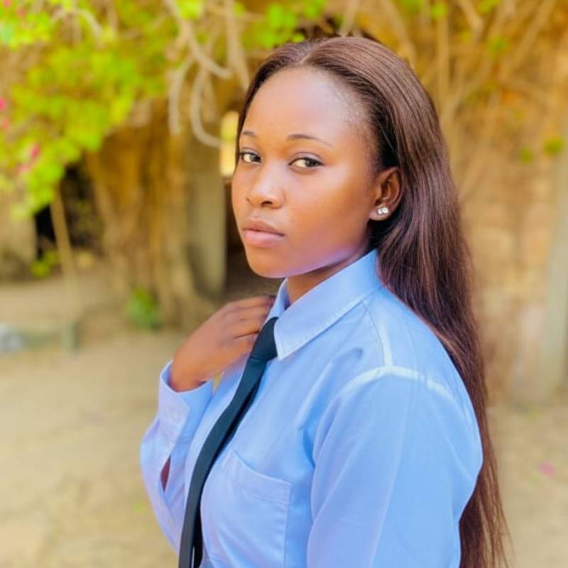 Bernadette, 20, Aliana