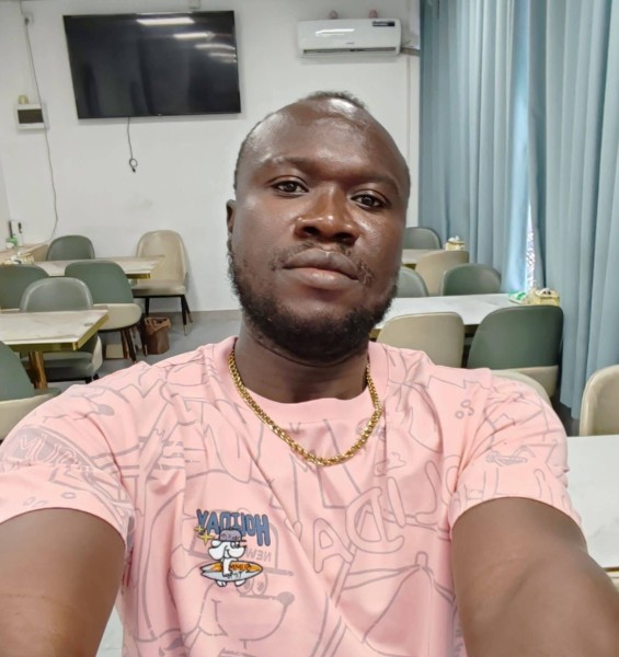 Kwaku, 42, Tanganccuaro De Arista