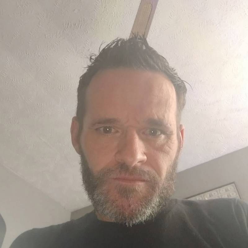 Dallas, 18, Jawad