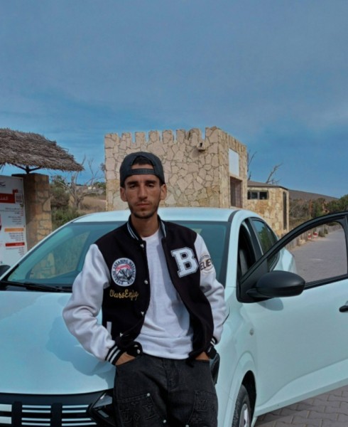 Elmahdi, 24, Krupka