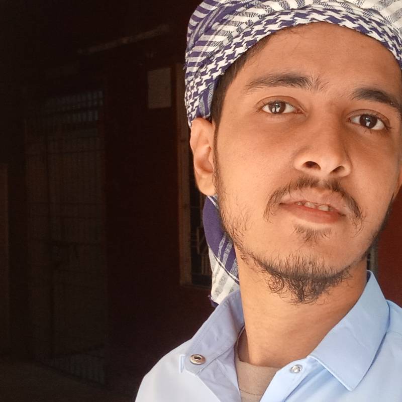 Azi, 22, Urucuia