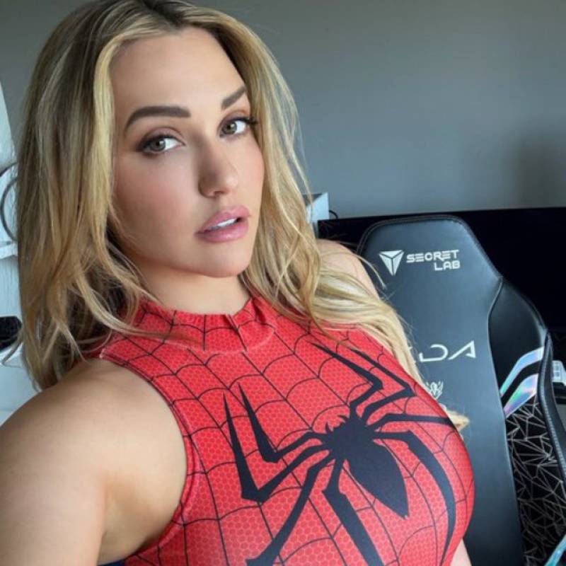 Whitney, 22, Lizzano