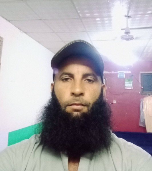 NOOR KHAN, 40, Bhadohi