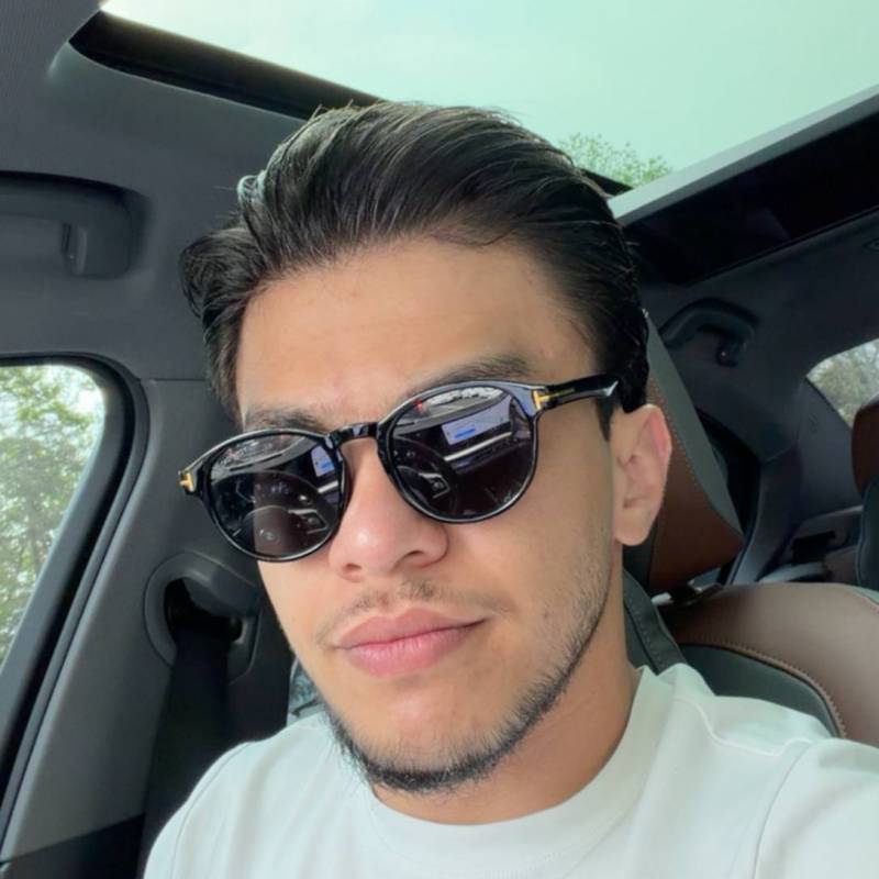 Hojiakbar, 26, Coweta