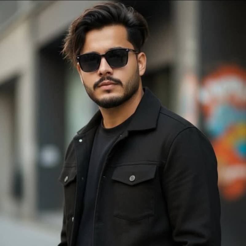 Umar, 26, Koduman