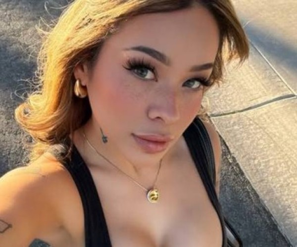 Elizabeth, 44, Ramos