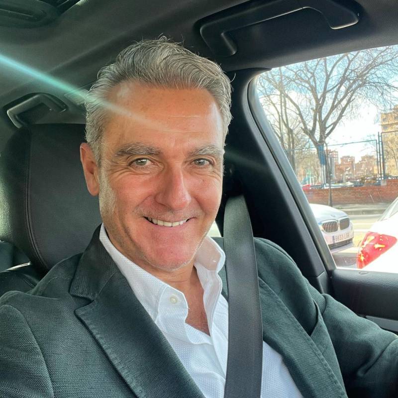 Robert, 59, Laferrire