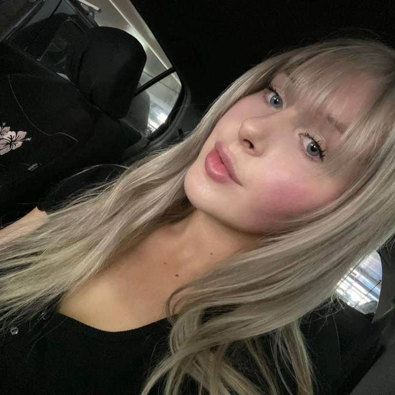 Alena croft, 35, Temara