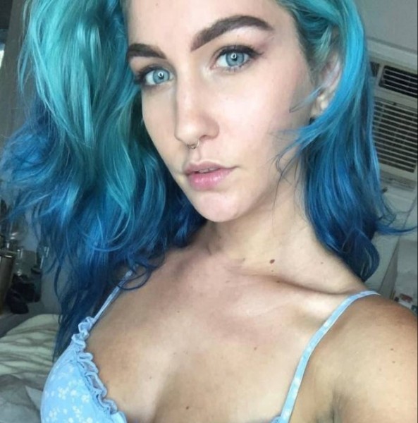 Haley, 23, Digrat