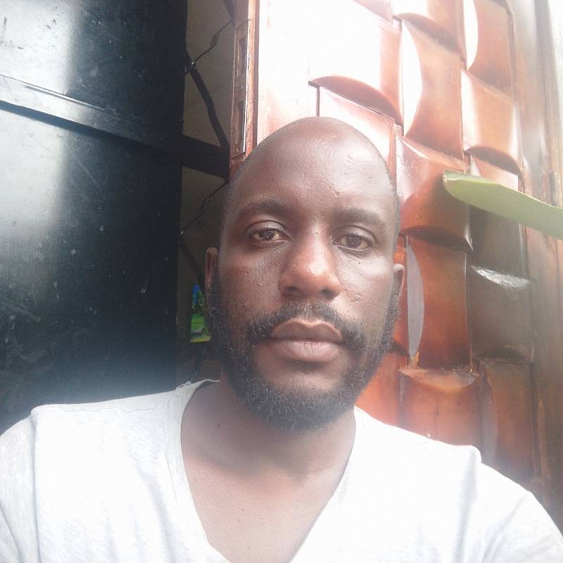 Gunz, 41, Mairipor