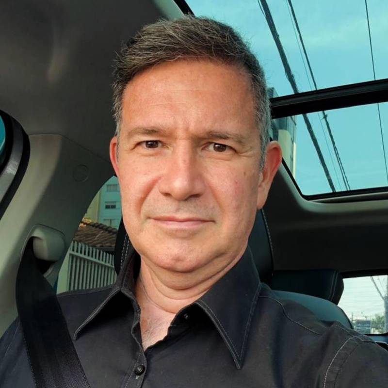 Frankly Hendrik, 59, Ecclesall