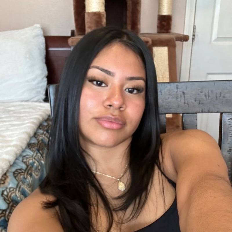 Laverne, 23, Finspng