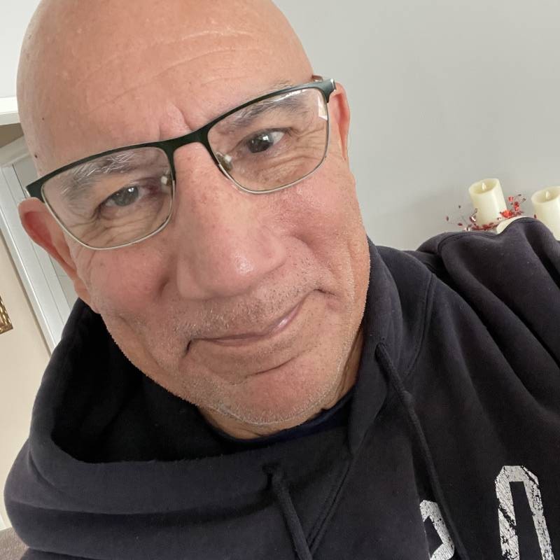 Robert, 69, Pozzallo