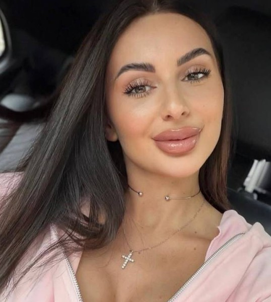 yulia, 38, Imphl
