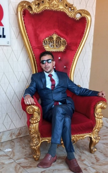 Emon, 30, Tunzi