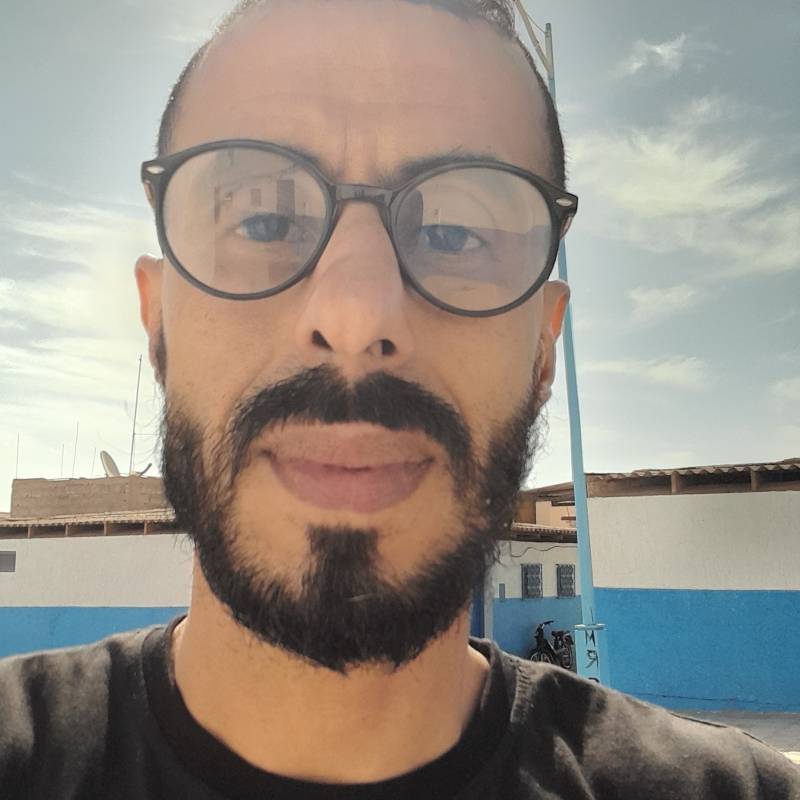 Rabie, 43, Sausar
