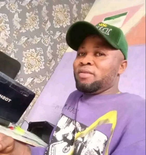 Kevinice, 39, Sirakoro
