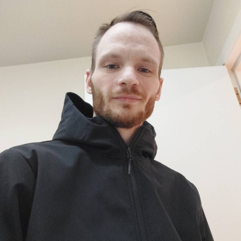Zoltan, 31, Benevento