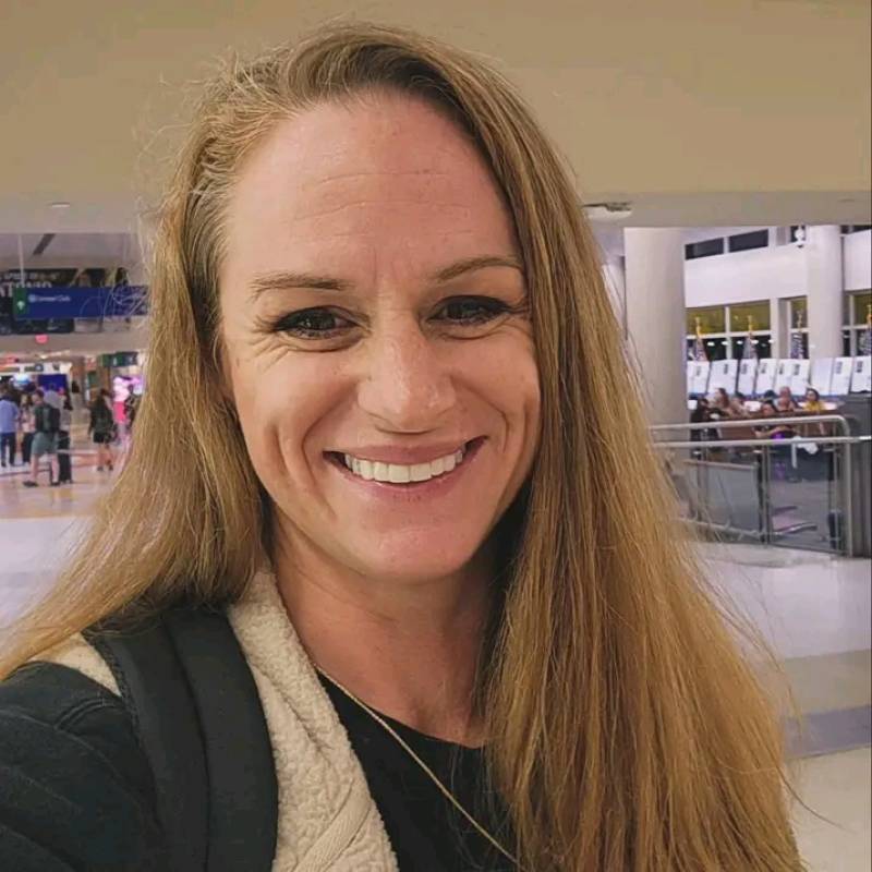 lisa, 48, Blegny