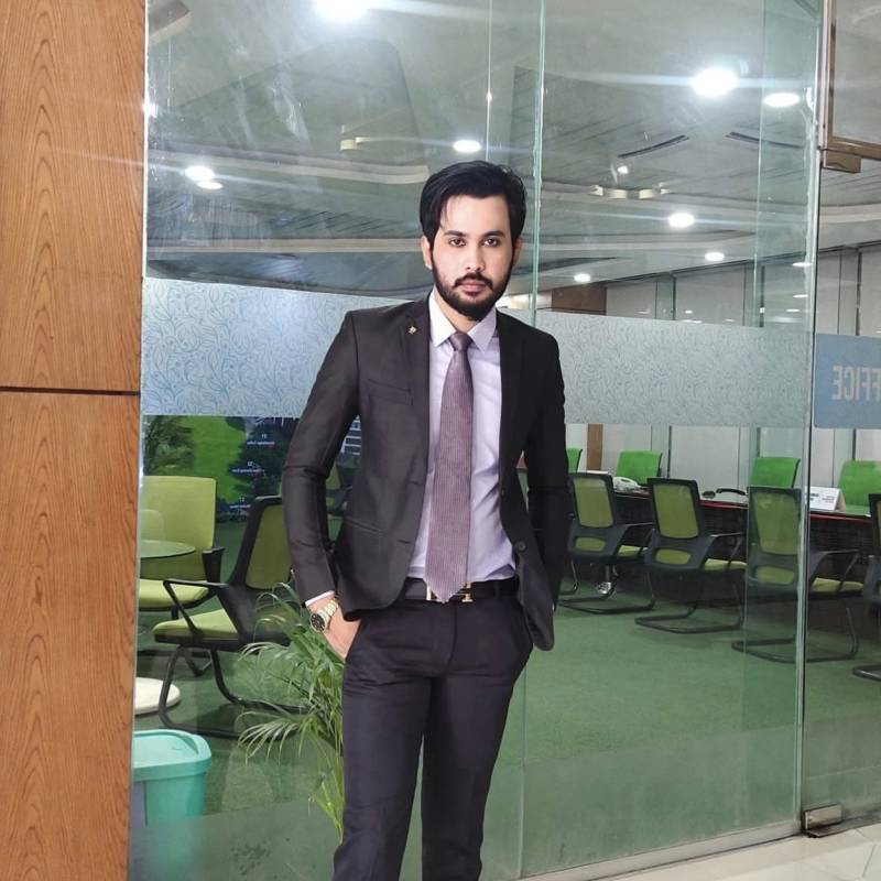 Ahamed, 26, Juta