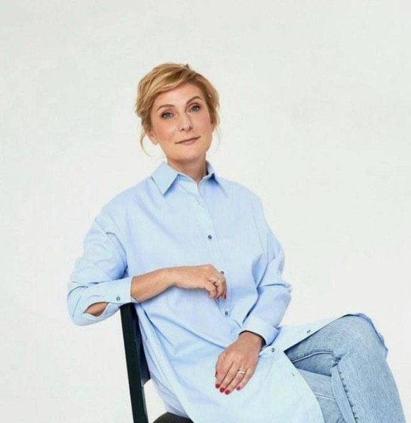 Andreay Melissa, 45, Kharial