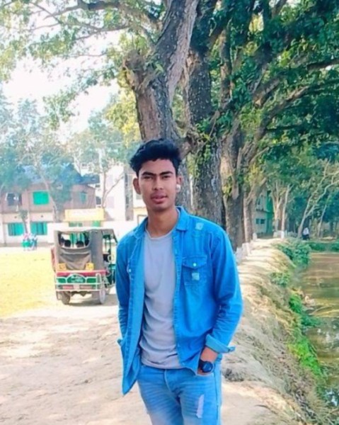 MdMunna, 22, Aldran