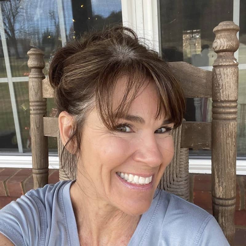 Elizabeth, 41, Dayr