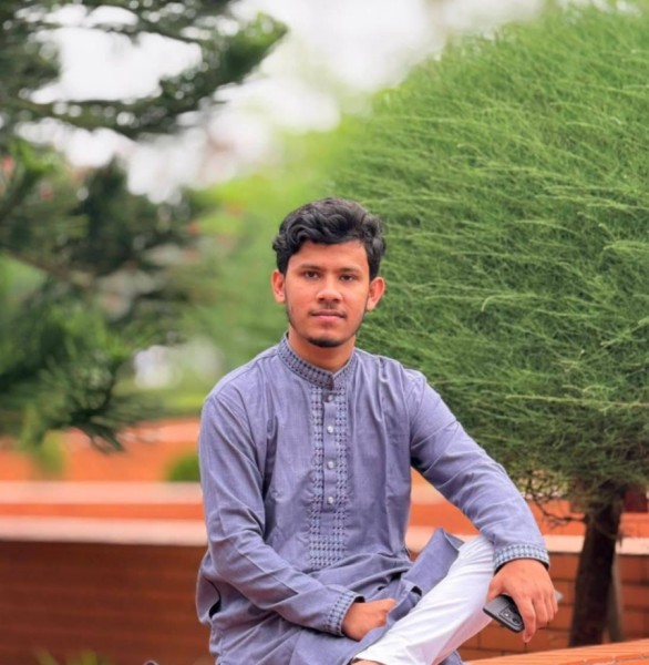 MD Forhad Hosen, 23, Iwa