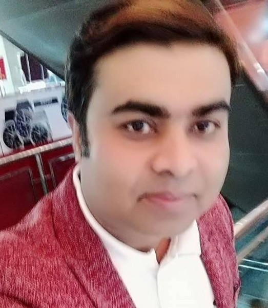 Uzzal Ahmed, 28, Hormigueros
