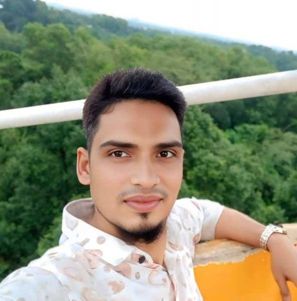 Arif, 26, New Baltimore