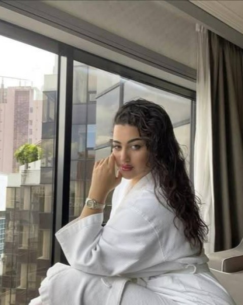 Eliza, 28, Bahon