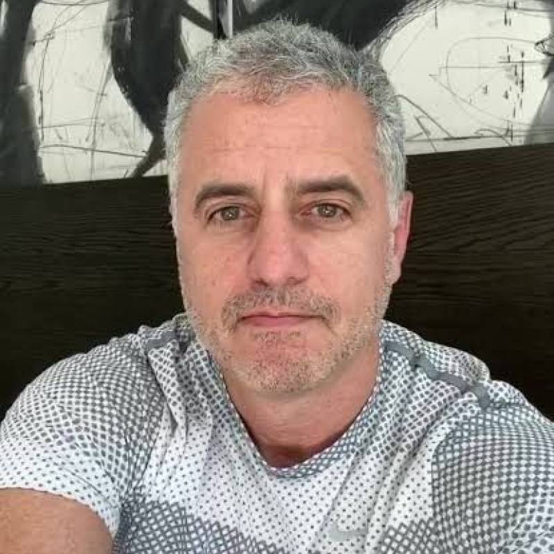 Kronos Philips, 52, Pentecoste